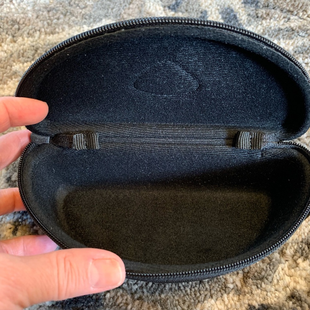 Callaway glasses case - Picture 3 of 3